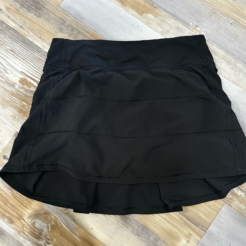 Lululemon pace rival skirt